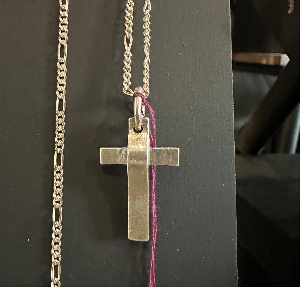 Cross pendant