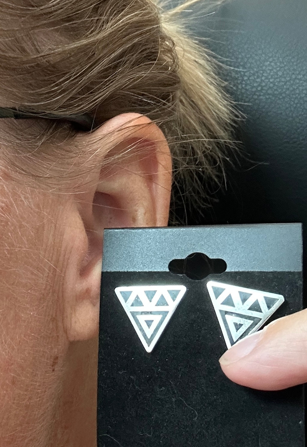 Triangle studs