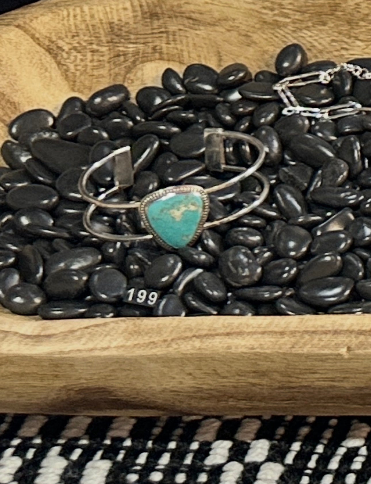 Elegant turquoise cuff bracelet