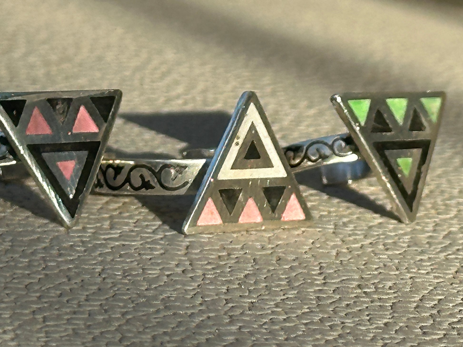 Colored triangle rings