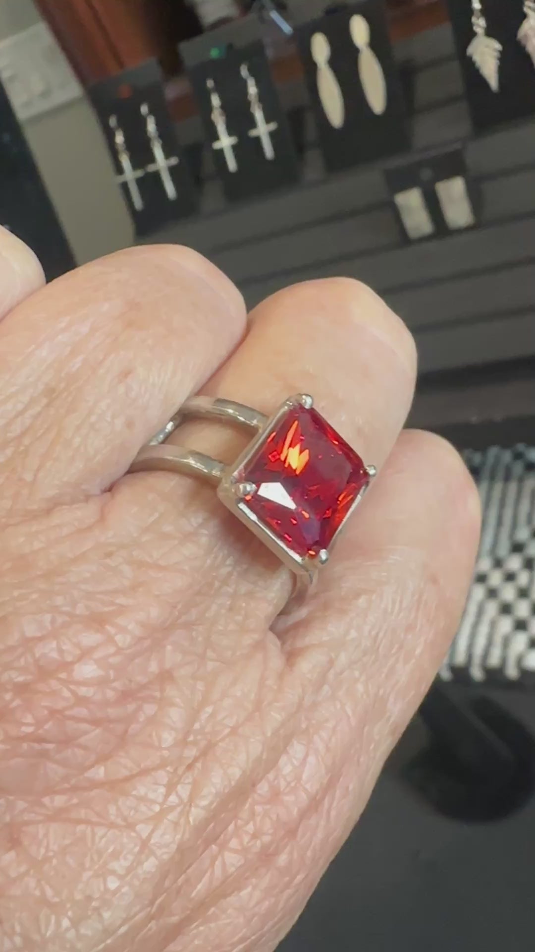 Red zirconia ring